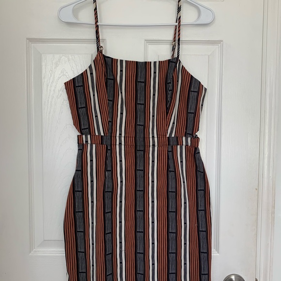 Sundress - Picture 2 of 4